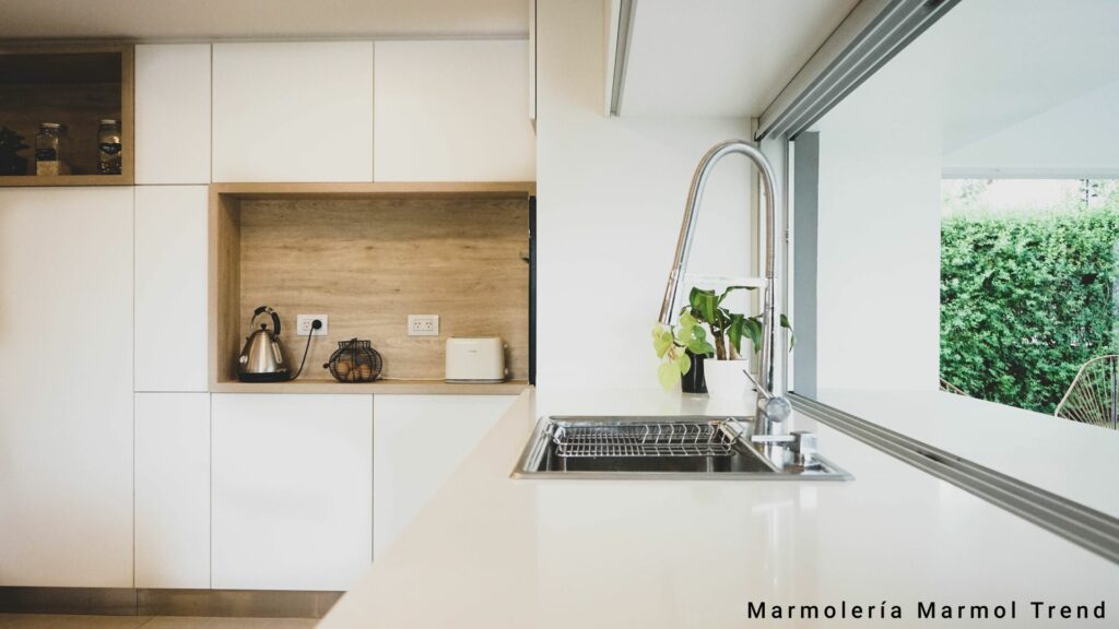 PURASTONE BLANCO NUBE PULIDO